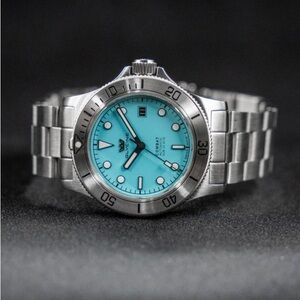 GLYCINE GL0535 COMBAT SUB 42 DIVE WATCH TIFFANY BLUE DIAL